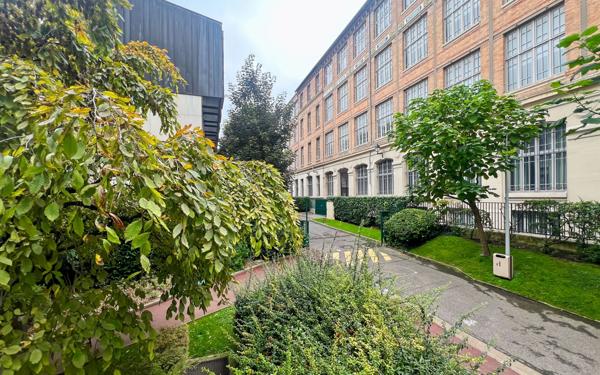 Appartement à vendre    3 pièces • 84,31 m2 Paris 12