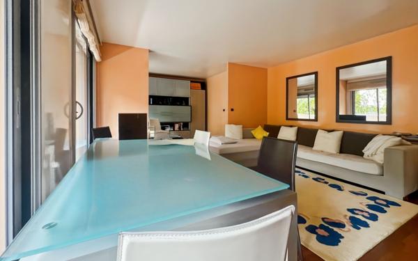 Appartement à vendre    3 pièces • 84,31 m2 Paris 12