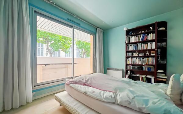 Appartement à vendre    3 pièces • 84,31 m2 Paris 12