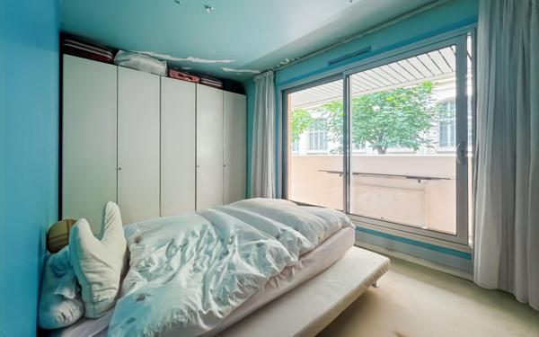 Appartement à vendre    3 pièces • 84,31 m2 Paris 12