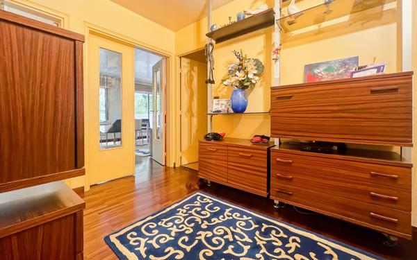 Appartement à vendre    3 pièces • 84,31 m2 Paris 12