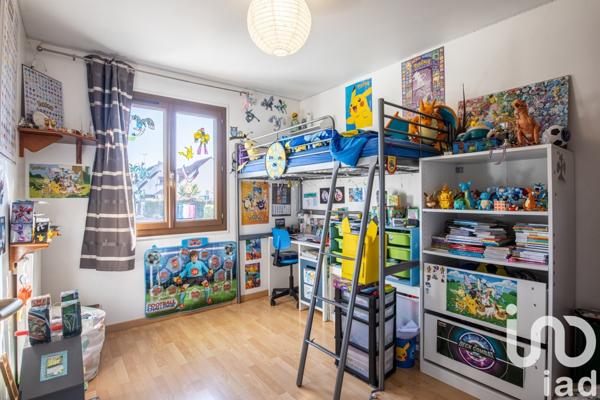 Maison 5 pièces de 113 m² à Saint-Jean-de-la-Ruelle (45140)