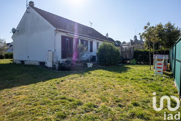 Maison 5 pièces de 113 m² à Saint-Jean-de-la-Ruelle (45140)