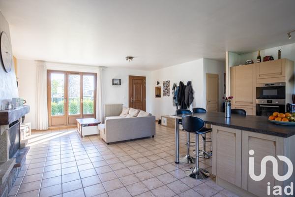 Maison 5 pièces de 113 m² à Saint-Jean-de-la-Ruelle (45140)