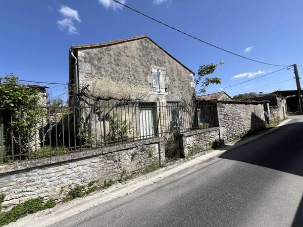 Maison à vendre |  Rouillac |  2 pièces | 33 m²