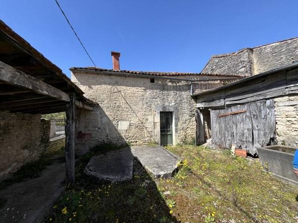 Maison à vendre |  Rouillac |  2 pièces | 33 m²