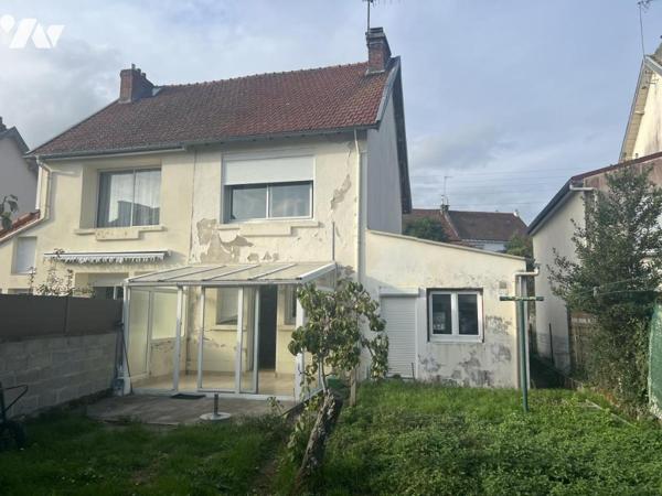 HENNEBONT en impasse maison de type 4 sur 277 m² de terrain (prévoir travaux)