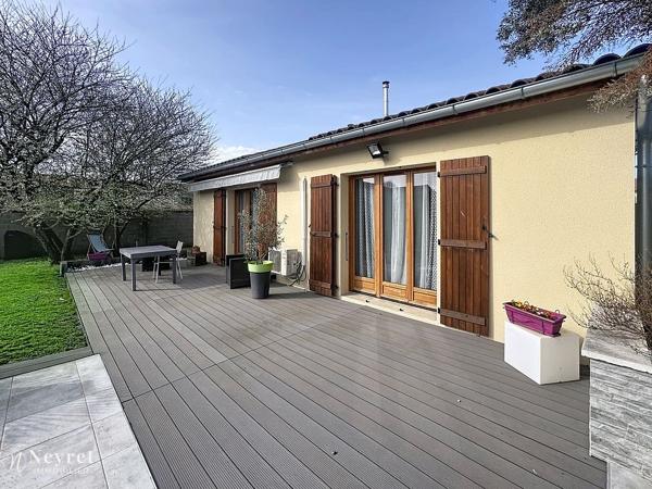 Sury le comtal Maison de 2015 de 83,36m2 avec piscine et terrain de 535m2