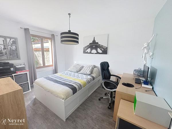 Sury le comtal Maison de 2015 de 83,36m2 avec piscine et terrain de 535m2