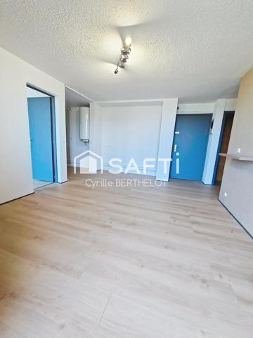 APPARTEMENT T3 (voir T4 possible) + PARKING COUVERT + JARDIN