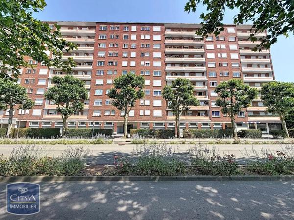 Appartement à louer 2 pièces 57.6m² Maubeuge (59600)