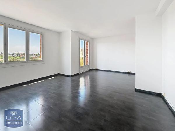 Appartement à louer 2 pièces 57.6m² Maubeuge (59600)