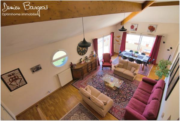 À LOUER – Appartement T6 duplex de 155 m² avec terrasse, vue Mont-Blanc et 2 garages – Ferney-Voltaire