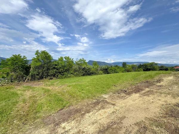 Vente Terrain 669 m2 à Les Avenières Veyrins-Thuellin