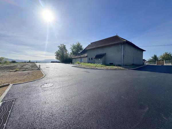Vente                                                      Terrain
                        
                                         669 m2                     à Les Avenières Veyrins-Thuellin