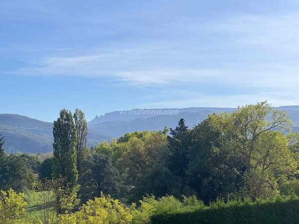 Vente                                                      Terrain
                        
                                         669 m2                     à Les Avenières Veyrins-Thuellin