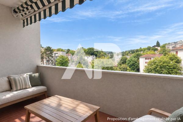 SEVRES RIVE DROITE - Appartement familial avec balcons et vues dégagées 615 000 € **  - Référence  613-S