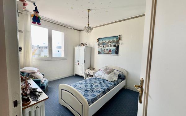 Maison à vendre    8 pièces •  Guilers