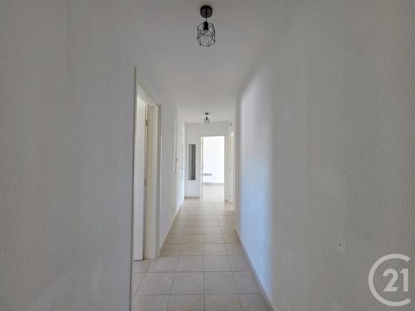 Appartement F3 à vendre  3 pièces - 65,44 m 2   MARSEILLE  - 13004
