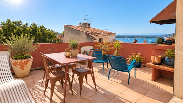 Appartement
         5 pièces
        - 148 m² Exclusivité 660 000 € *