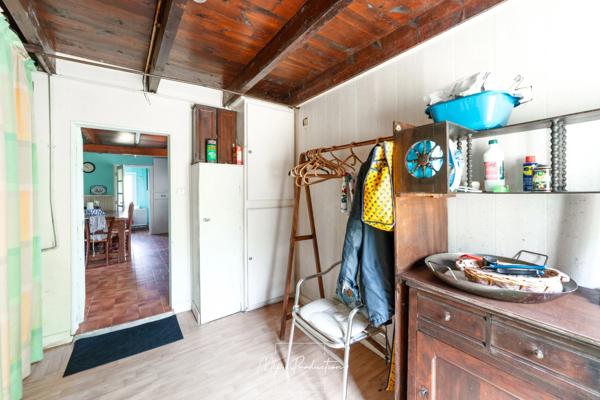 A 5' à pied du bord de mer, maison de CHARME, PLAGES à pied et accès direct GR 34 !