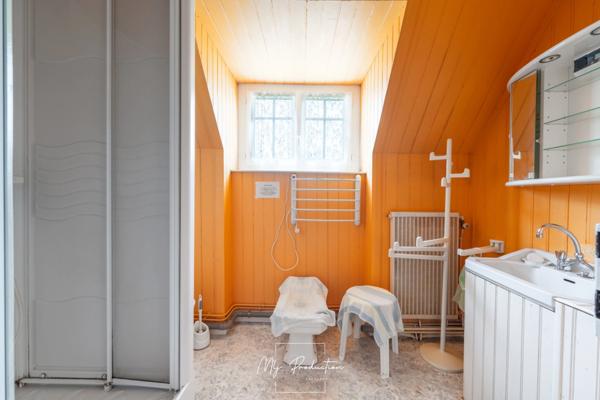 A 5' à pied du bord de mer, maison de CHARME, PLAGES à pied et accès direct GR 34 !