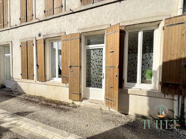 APPARTEMENT PLAIN-PIED EN CENTRE VILLE