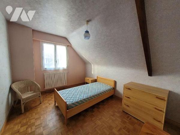 Maison à Vendre à Pleurtuit (35730) en Ille-et-Vilaine (35)

Cette maison d'une surface habit...