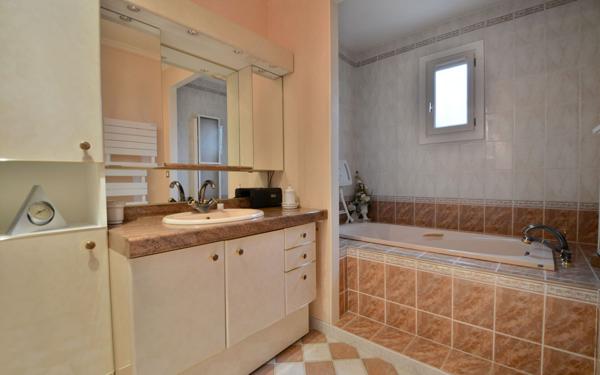 Maison à vendre    5 pièces •  Coupvray