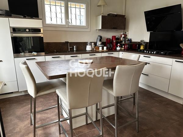 MAISON À VENDRE DE 5 PIÈCES DE 140,00 M²