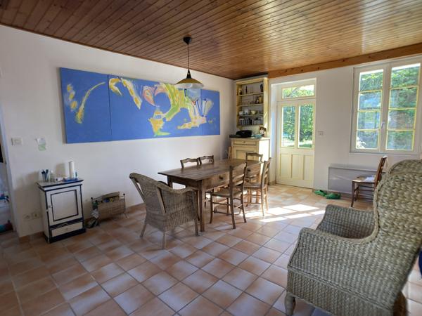 Charme authentique et cadre bucolique, à seulement 10 min des plages !