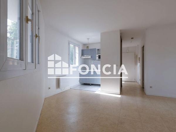À vendre Studio 31.26 m² - Morangis 91420