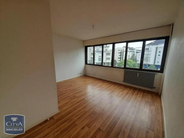 Appartement à louer 1 pièce 25.3m² Chambéry (73000)