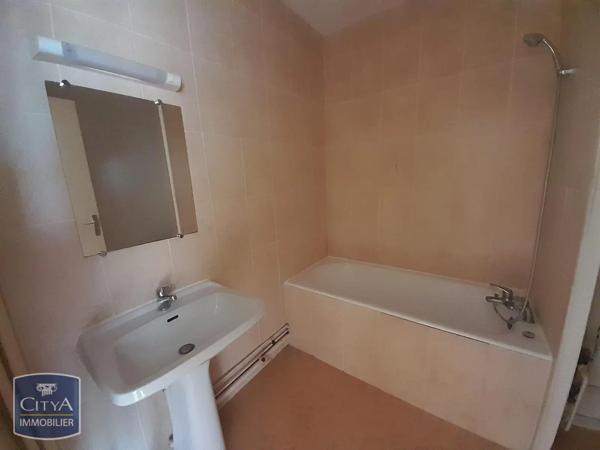 Appartement à louer 1 pièce 25.3m² Chambéry (73000)