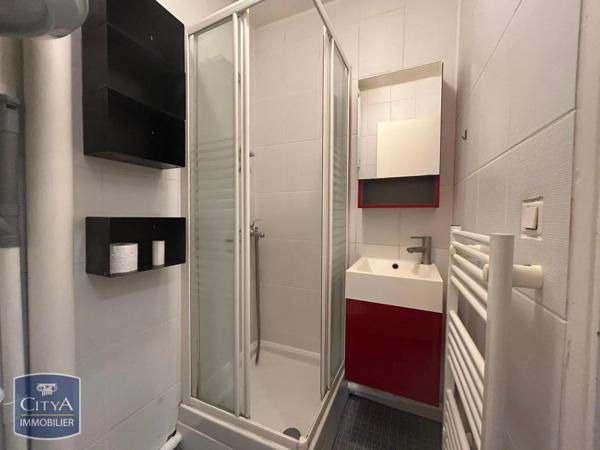 Appartement à louer 1 pièce 31.86m²