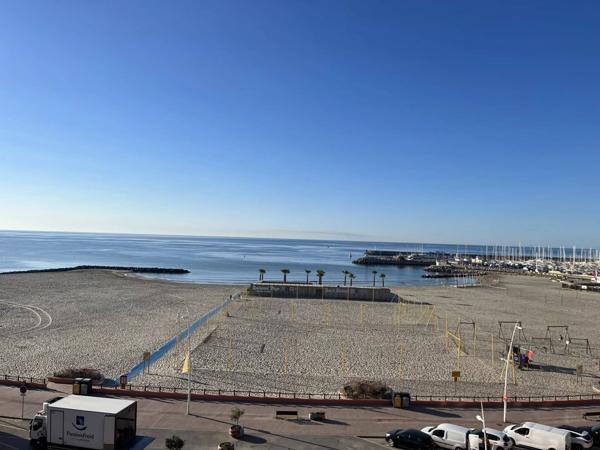 Appartement traversant type T3 de 72m2