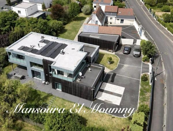 ENSEMBLE IMMOBILIER D'EXCEPTION