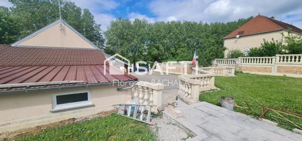 CHARMANTE MAISON TRADITIONNELLE RENOVEE DANS UN SECTEUR TRANQUILLE