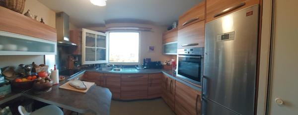 Magnifique 3P 75M2 Entièrement Rénové avec Matériaux de Qualité