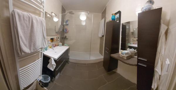 Magnifique 3P 75M2 Entièrement Rénové avec Matériaux de Qualité