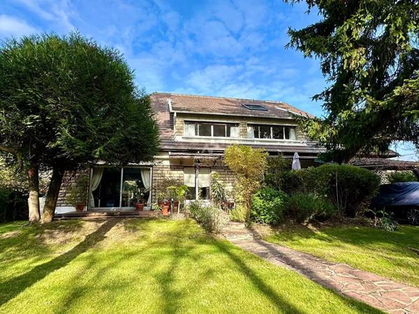 Propriété Maisons Laffitte - 8 pièce(s) €1 600 000 ** - Référence 4544