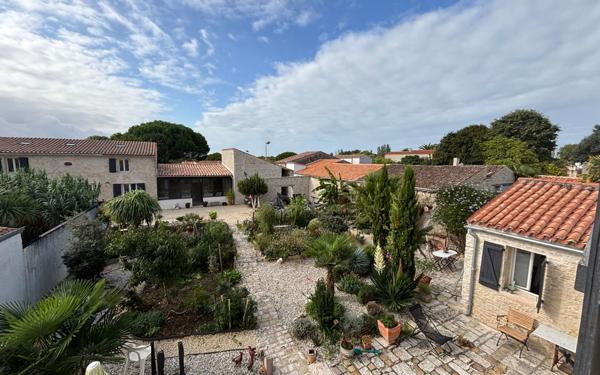 Maison à vendre    9 pièces •  Saint-Georges-d'Oléron