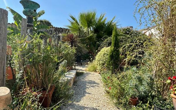 Maison à vendre    9 pièces •  Saint-Georges-d'Oléron