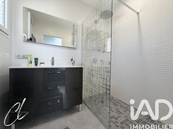 Maison à vendre 5 pièces 143 m² Villeneuve-la-Guyard