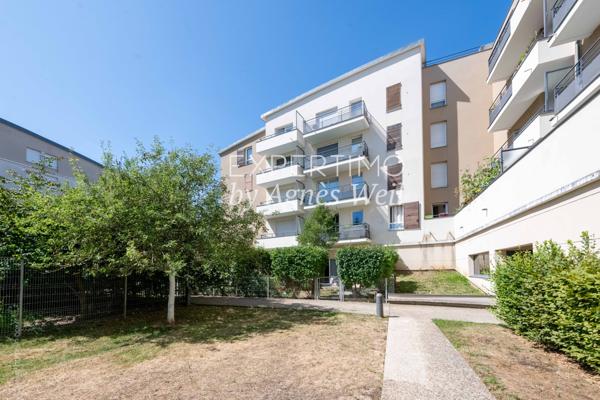 Clamart (92140) CLAMART - LE PETIT CLAMART - PLAINE - 3 PIECES AU DERNIER ETAGE AVEC TERRASSE