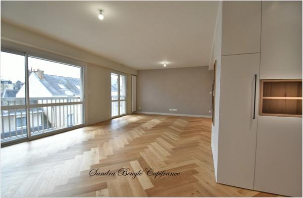 Appartement à vendre 4 pièces centre ville de LAVAL (53)
