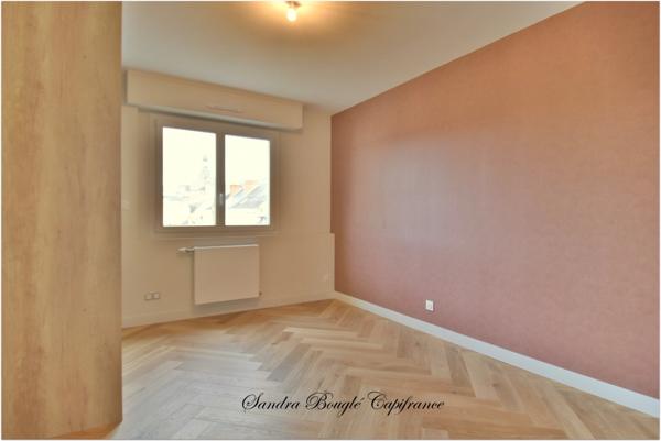 Appartement à vendre 4 pièces centre ville de LAVAL (53)