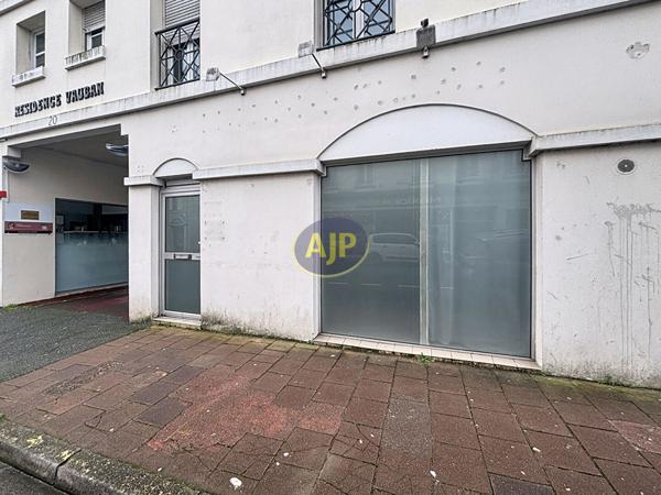 Rochefort : 740 € - AJP Immobilier Rochefort