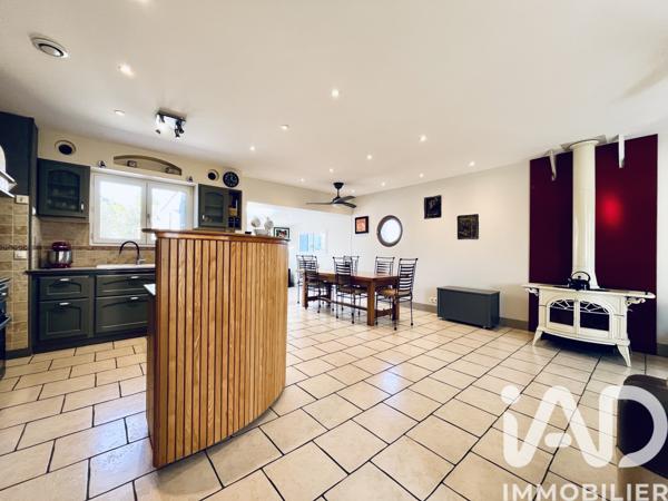 Maison à vendre 10 pièces 200 m² Roquefort-des-Corbières