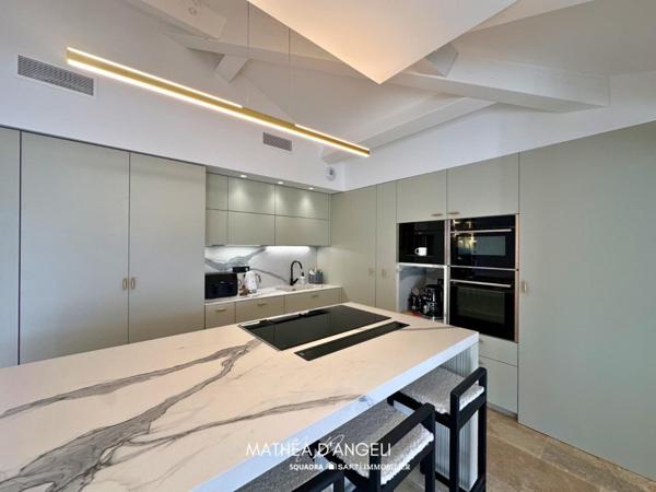 Une villa suspendue au coeur de Calvi